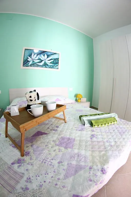 Casa Vacanze Aurora バレストラーテ