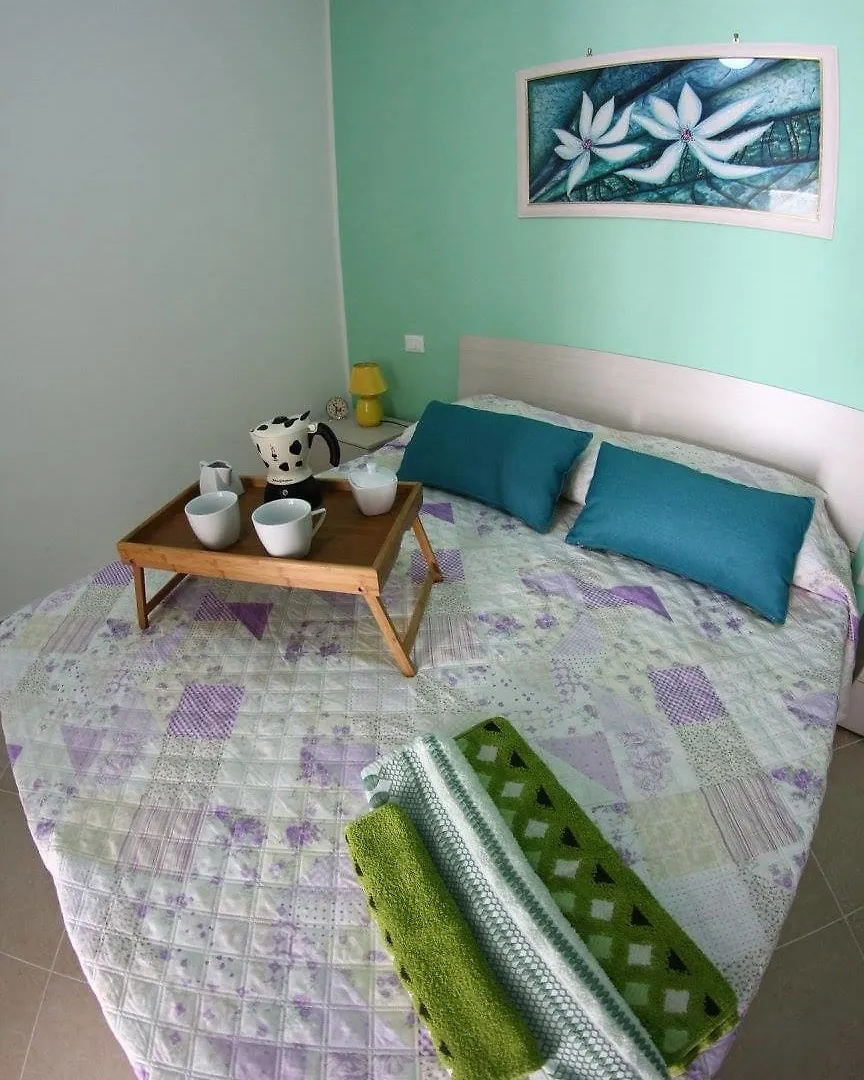Casa Vacanze Aurora バレストラーテ イタリア